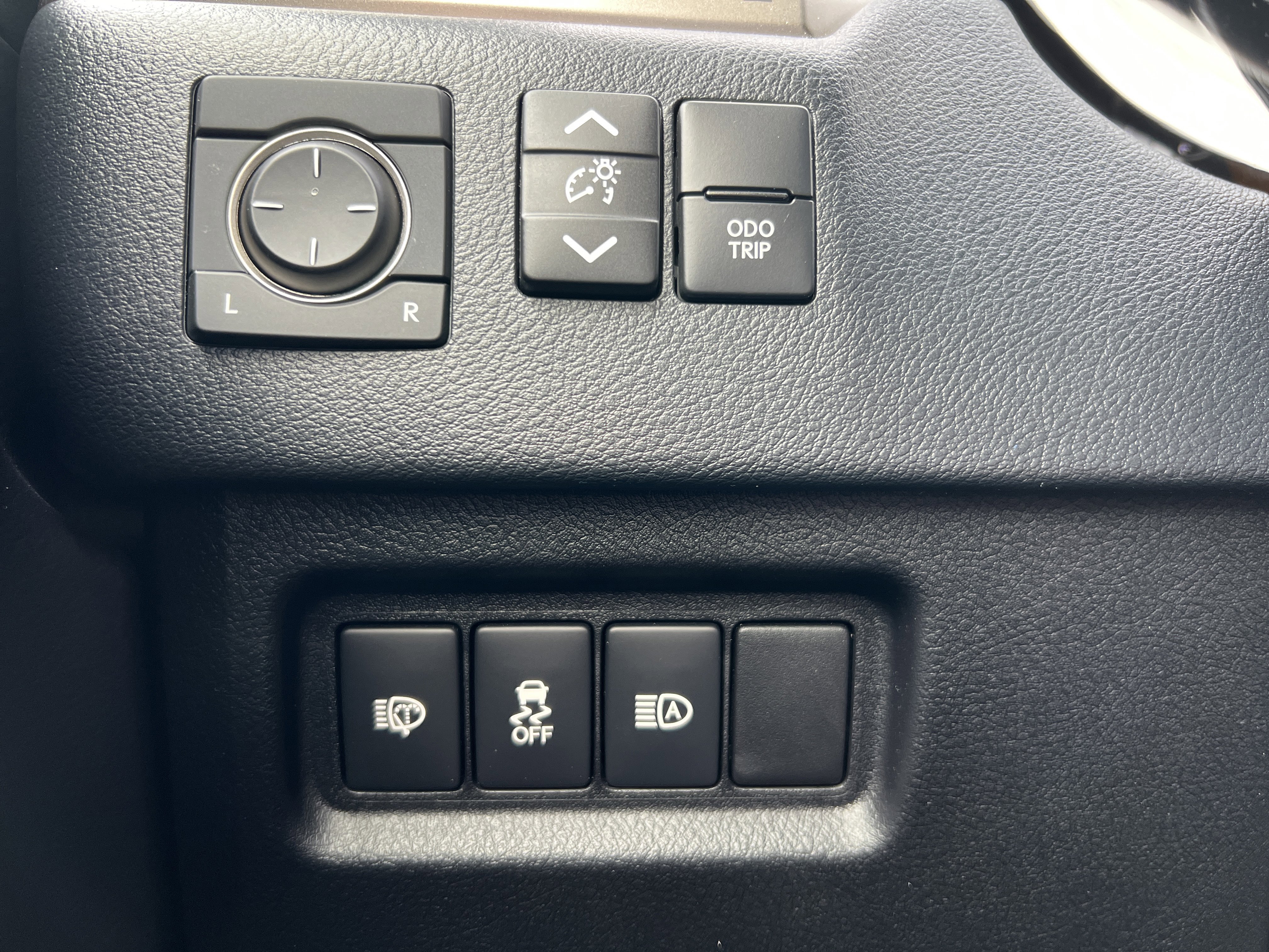 Used 2020 Lexus GX 460 Premium w/ Premium Package image 32