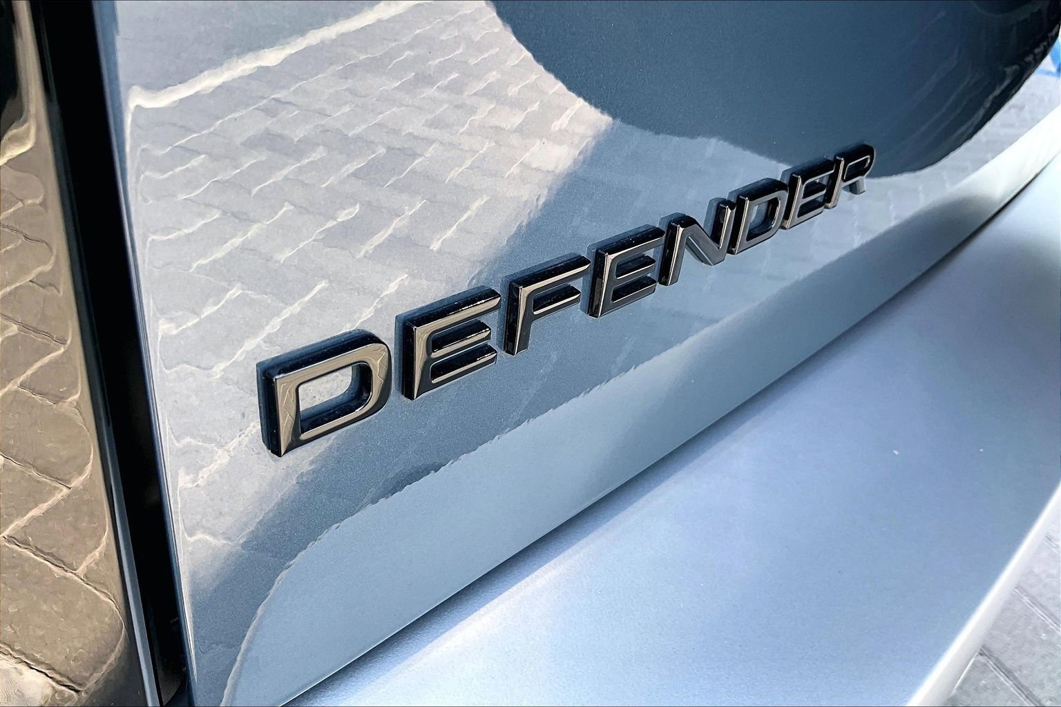 Certified 2025 Land Rover Defender 110 S AWD/4WD image 8