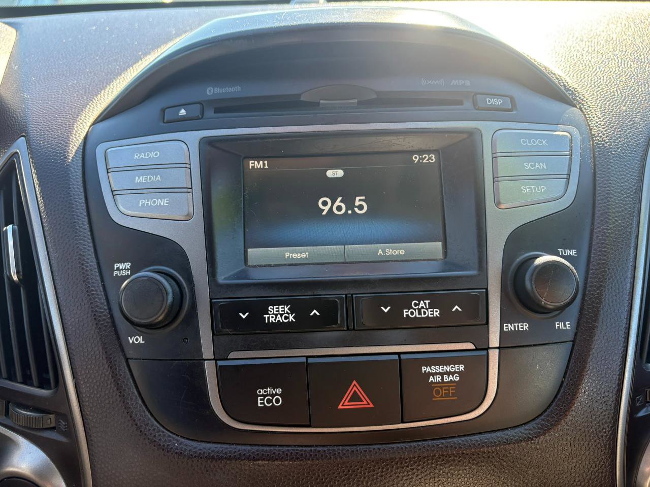 Used 2015 Hyundai Tucson GLS w/ Option Group 02 FWD image 19