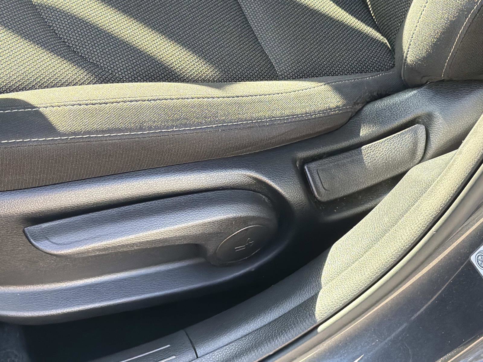 Used 2023 Kia Forte LXS image 18