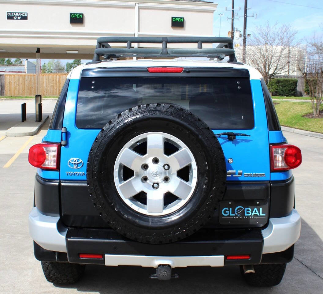 Used 2007 Toyota FJ Cruiser 4WD image 6