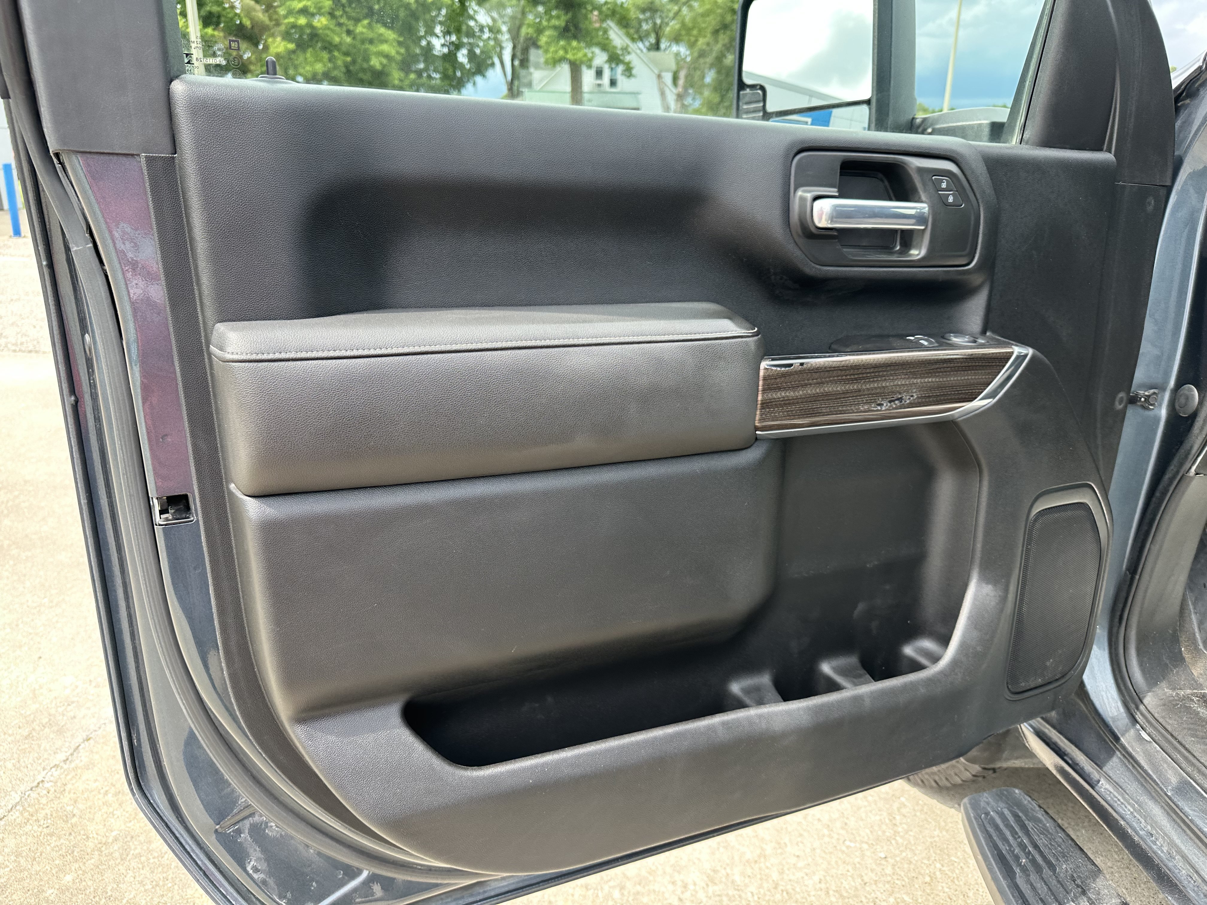 Certified 2020 Chevrolet Silverado 2500 LT w/ Convenience Package AWD/4WD image 10
