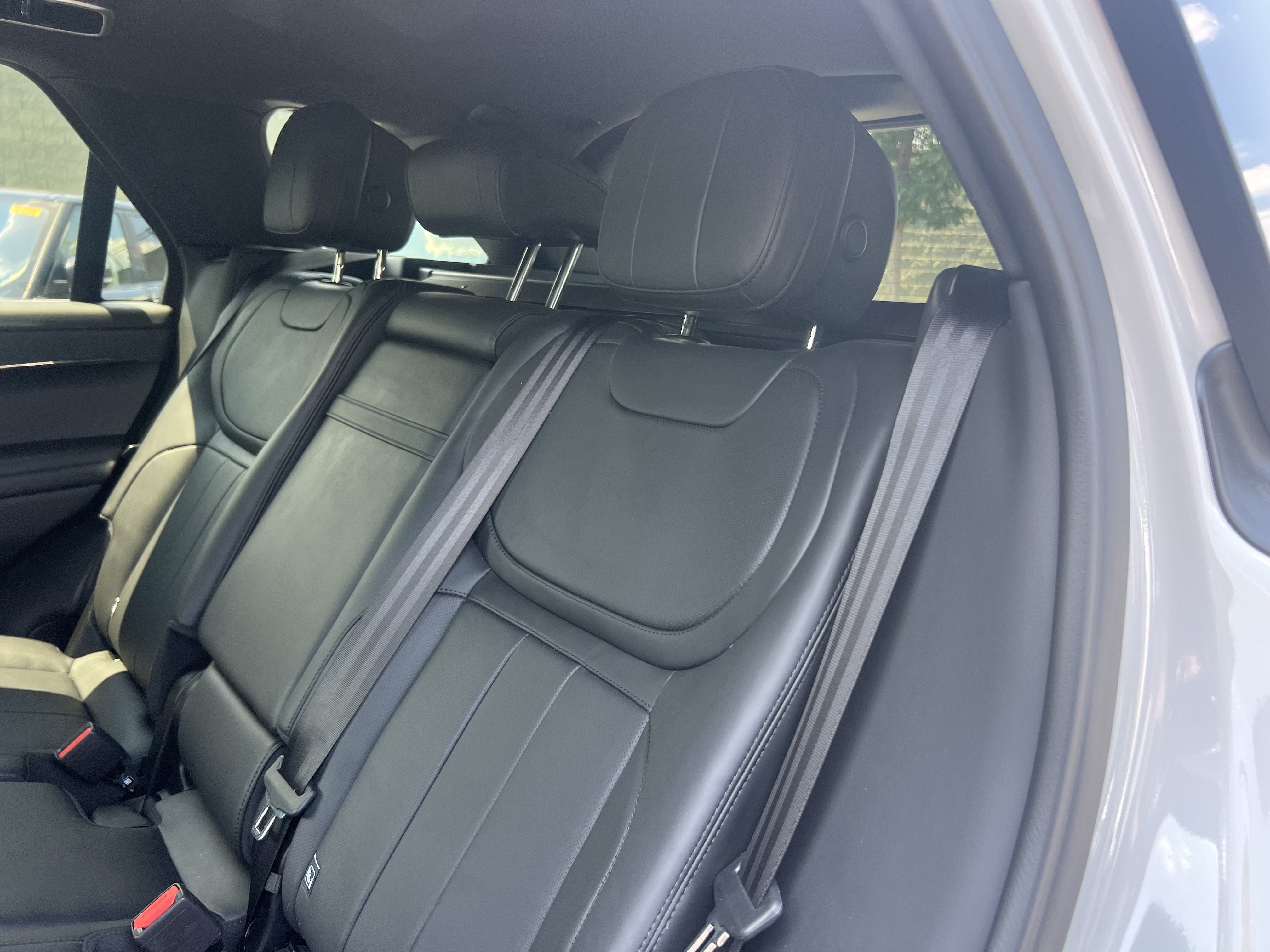 Certified 2025 Land Rover Range Rover Sport Dynamic SE AWD/4WD image 30