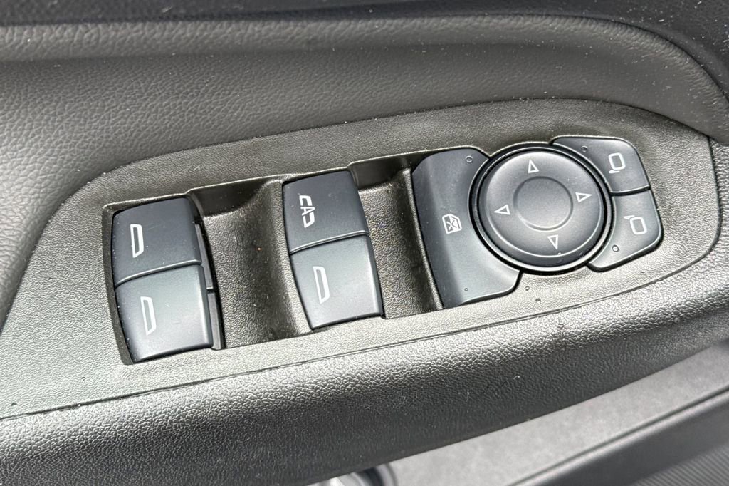 Used 2024 Chevrolet Equinox LT AWD/4WD image 18