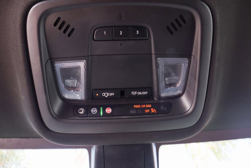 Used 2022 Chevrolet Traverse LT image 27