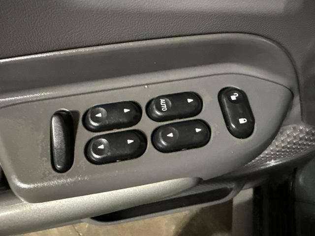 Used 2001 Ford Explorer Sport Trac 4x4 image 6