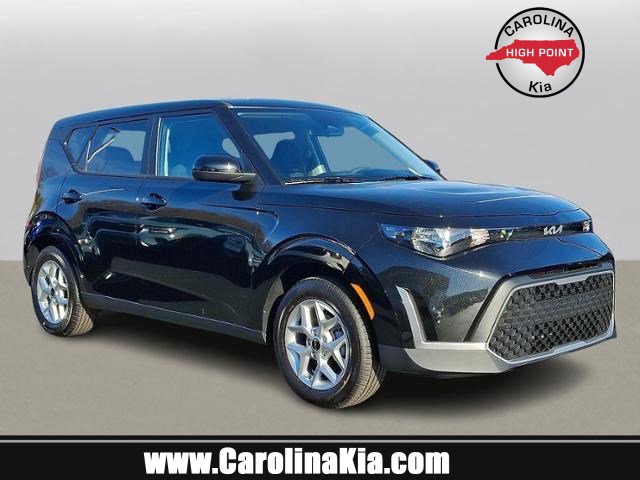 New 2025 Kia Soul LX