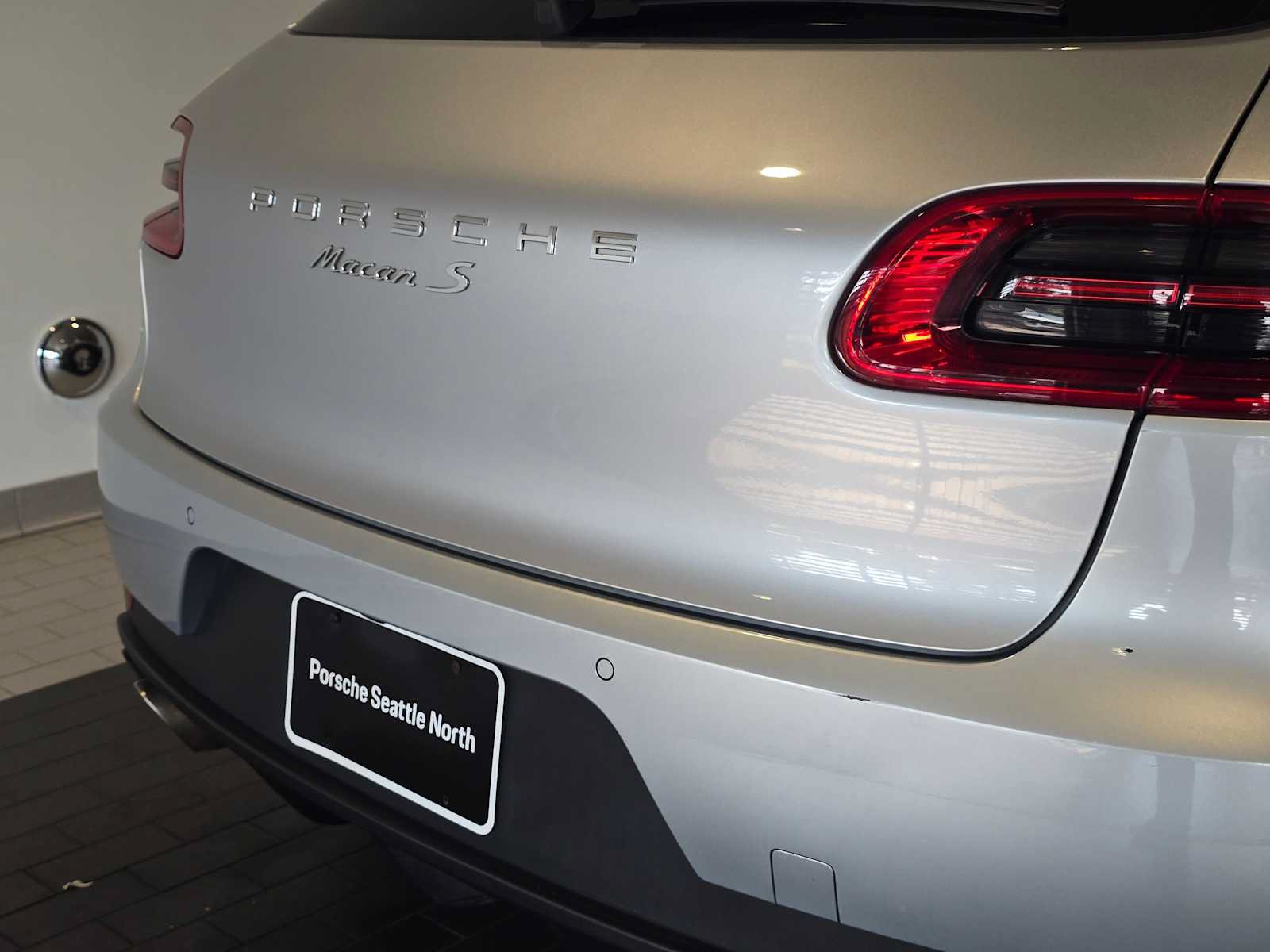 Used 2015 Porsche Macan S AWD/4WD image 14