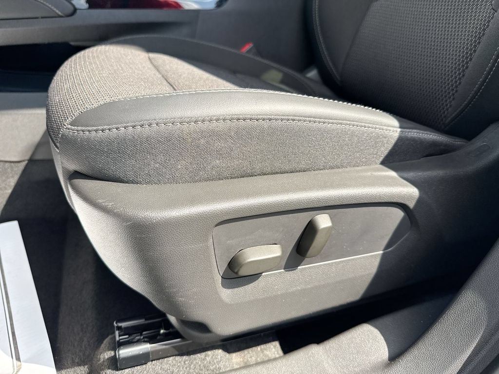 Used 2022 Buick Envision Preferred FWD image 12