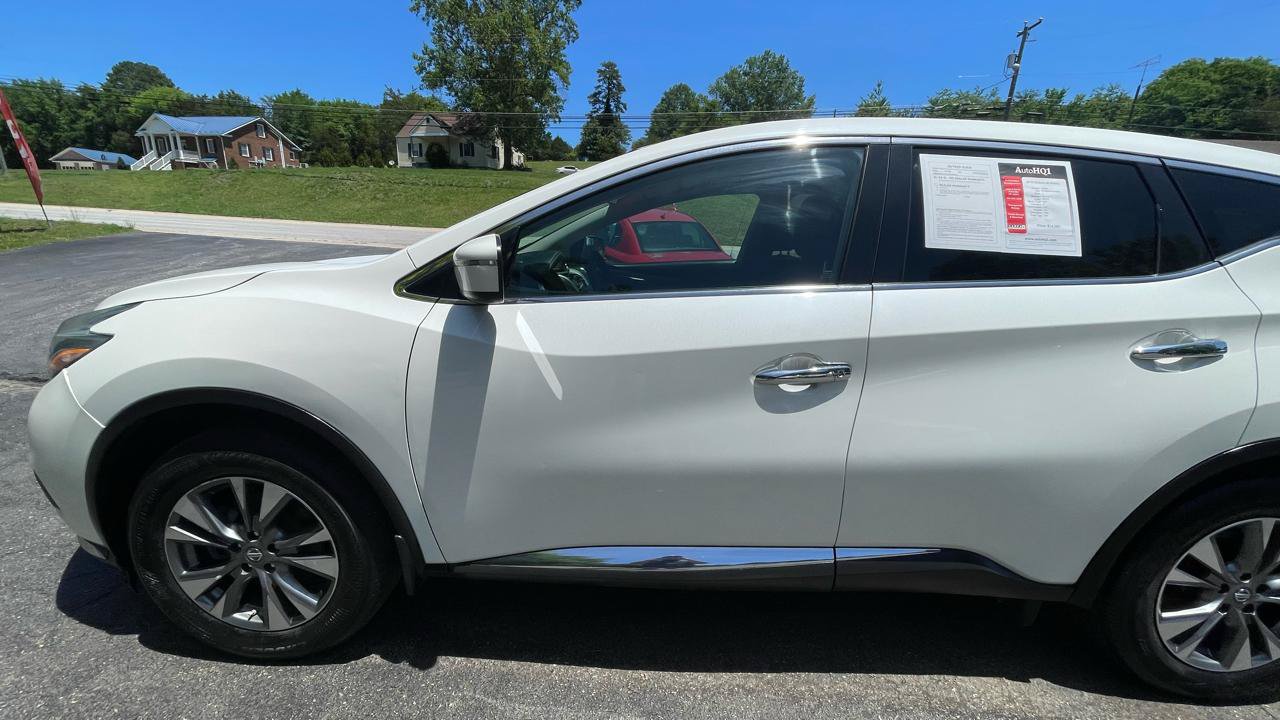 Used 2018 Nissan Murano S AWD/4WD image 3