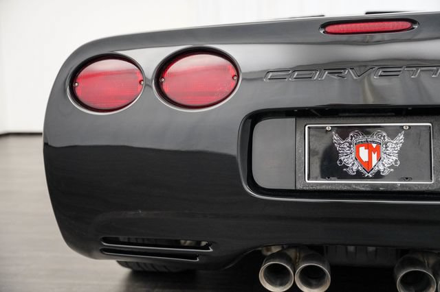 Used 2000 Chevrolet Corvette Convertible w/ Memory Pkg RWD image 32
