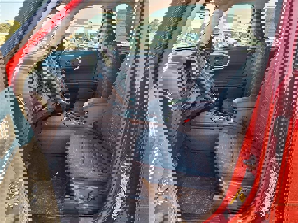 New 2025 Ford Bronco Sport Heritage w/ Convenience Package image 18