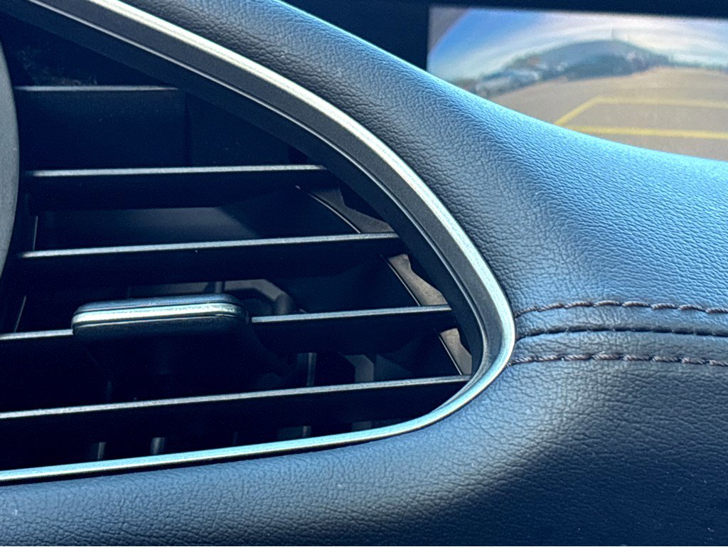 Used 2024 MAZDA MAZDA3 s image 10