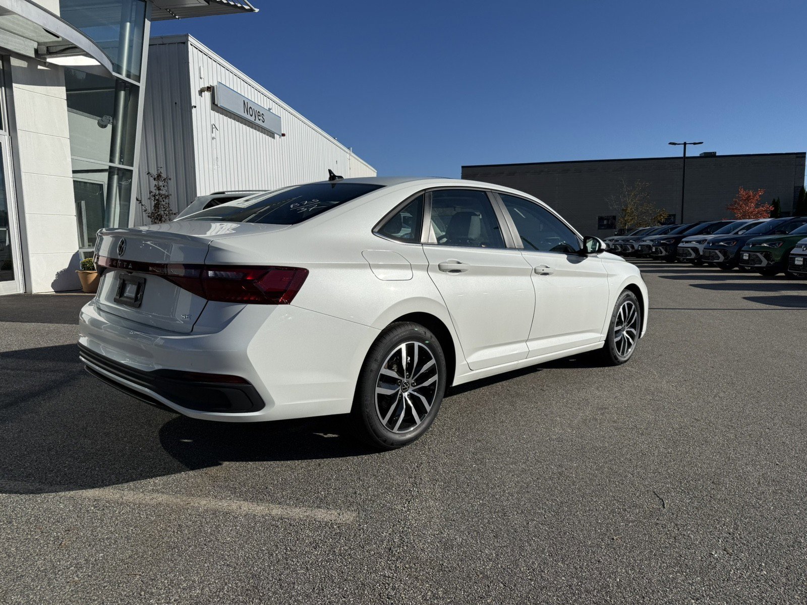 New 2026 Volkswagen Jetta SE image 4