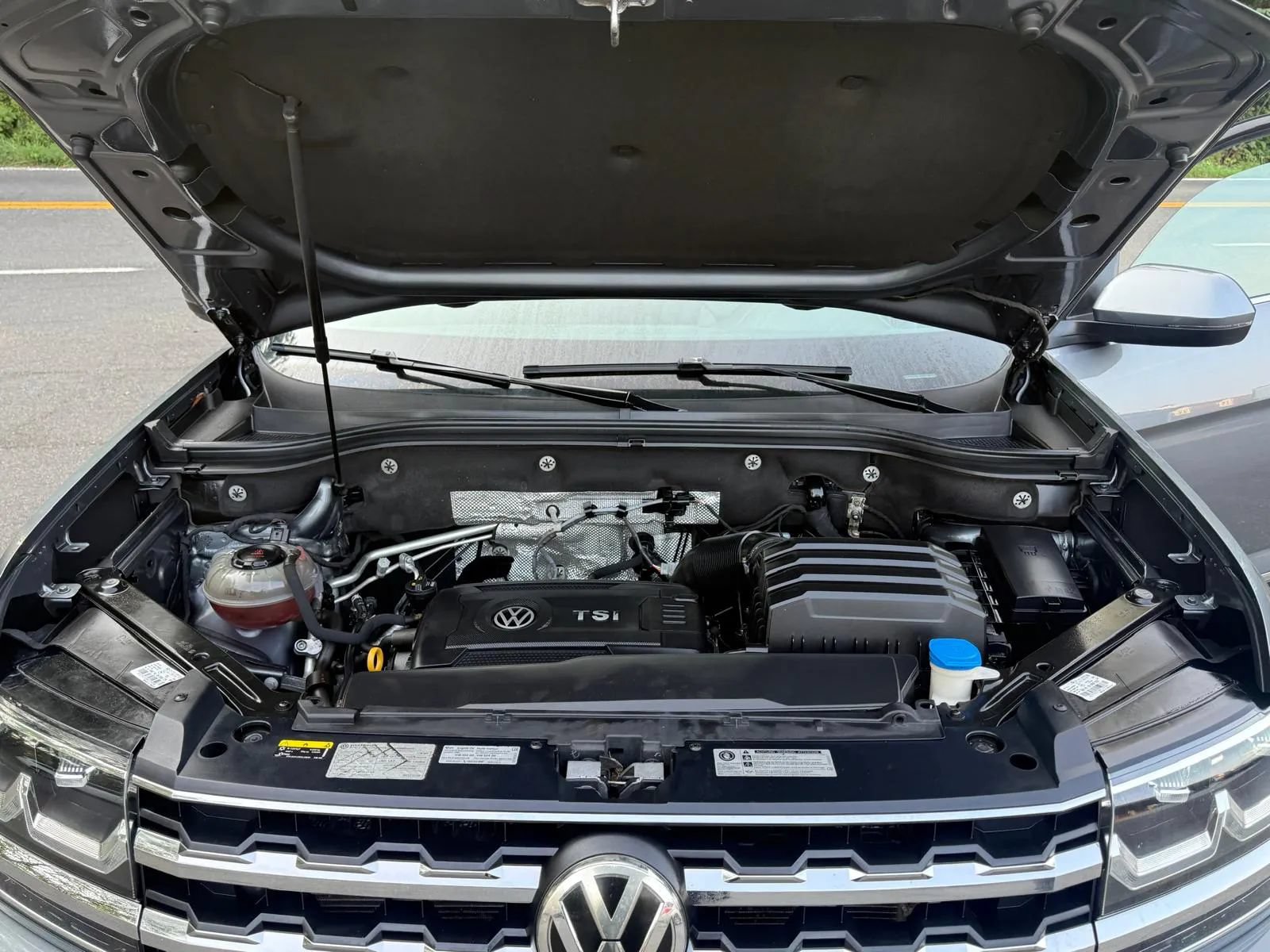 Used 2018 Volkswagen Atlas SEL FWD image 29