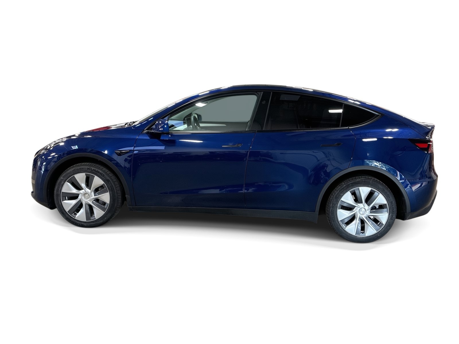 Certified 2023 Tesla Model Y Long Range AWD/4WD image 3