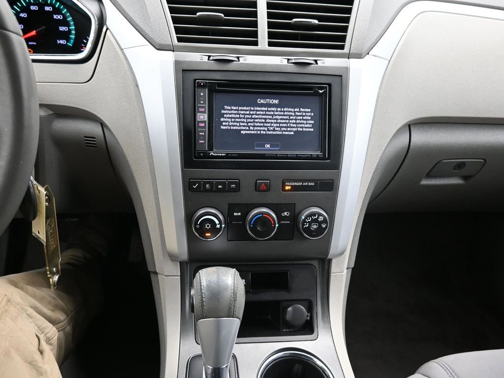 Used 2009 Chevrolet Traverse LT image 16