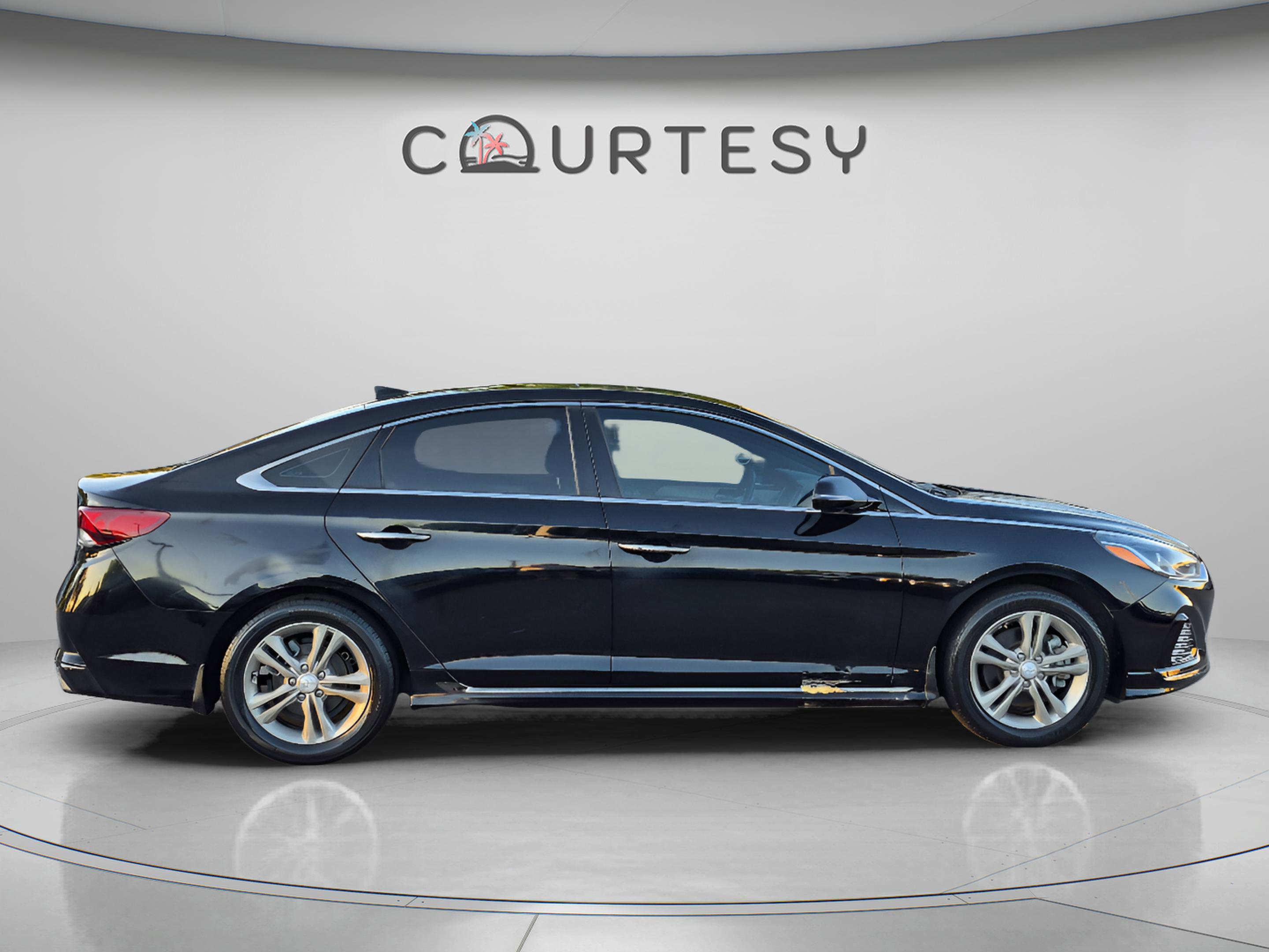 Used 2019 Hyundai Sonata Sport w/ Tech Package 03 FWD image 6