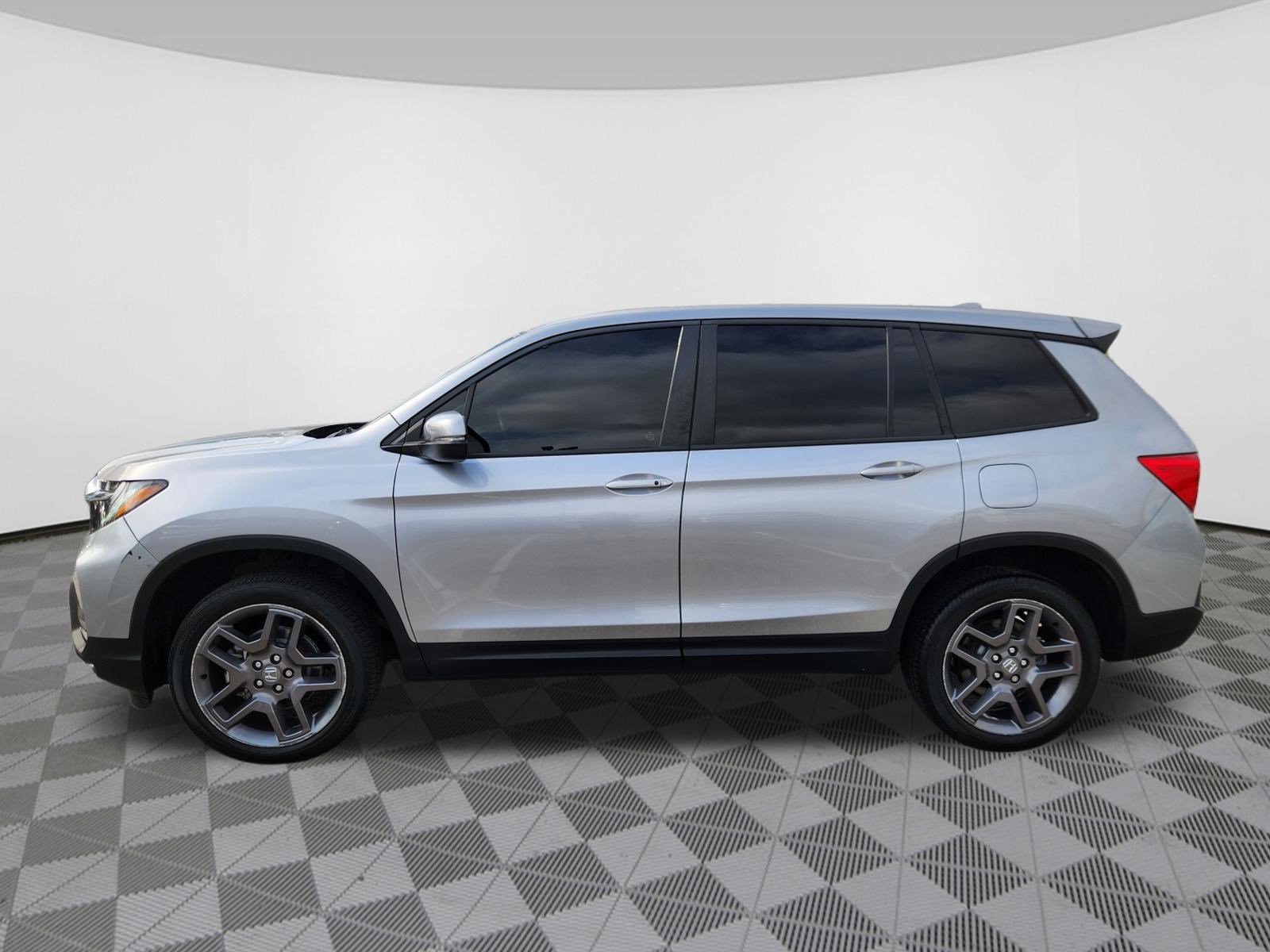 Certified 2023 Honda Passport EX-L image 5