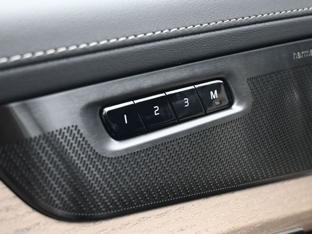 New 2026 Volvo XC90 B6 Plus w/ Protection Package Premier image 30