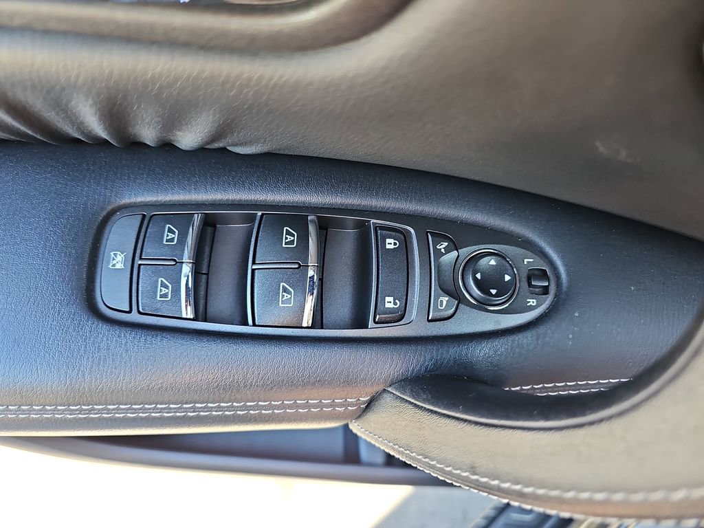 Used 2017 Nissan Armada Platinum w/ Captain Seat Package image 33