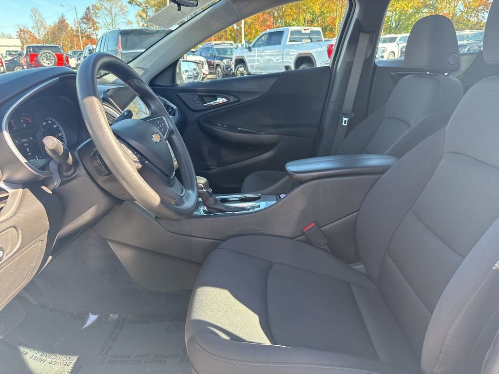 Used 2024 Chevrolet Malibu LT image 9
