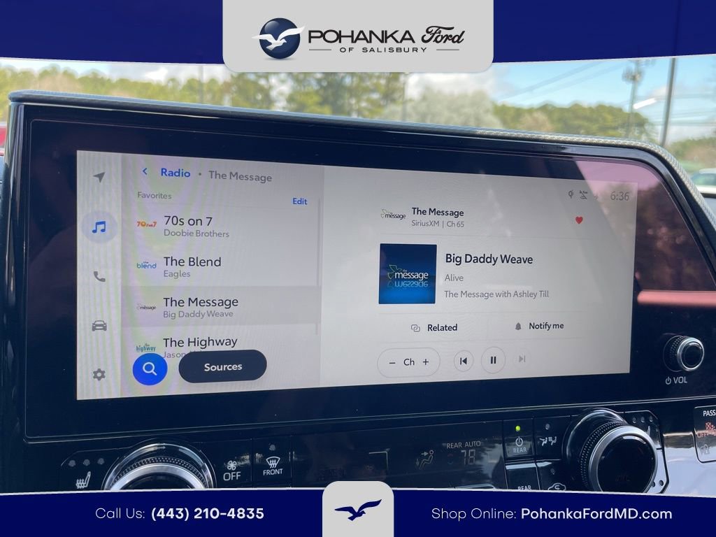 Used 2025 Toyota Highlander Platinum image 11