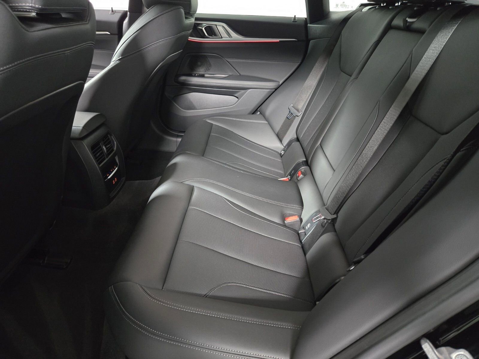 Used 2025 BMW i4 eDrive40 w/ Parking Assistance Package RWD image 12