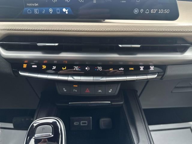 Certified 2024 Cadillac XT4 Luxury w/ Cold Weather Package image 78