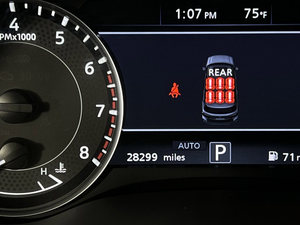 Used 2024 Nissan Armada SL image 19