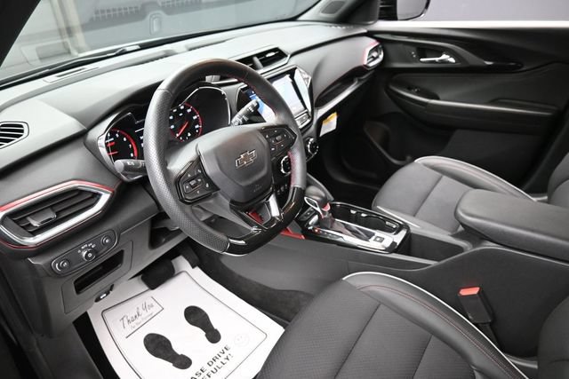 Used 2023 Chevrolet TrailBlazer RS w/ Convenience Package AWD/4WD image 19