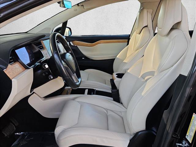 Used 2018 Tesla Model X 75D AWD/4WD image 17