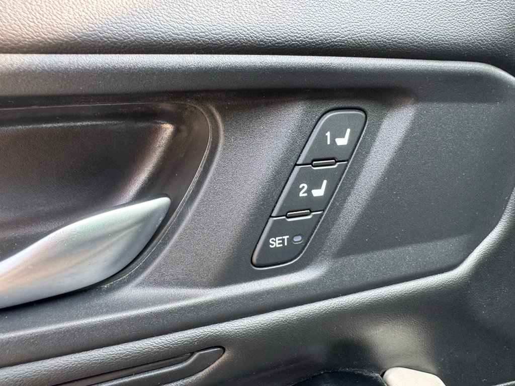 Certified 2025 Honda Accord Touring image 11