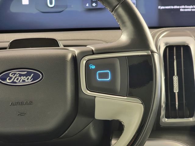 Used 2025 Ford Expedition Platinum AWD/4WD image 26