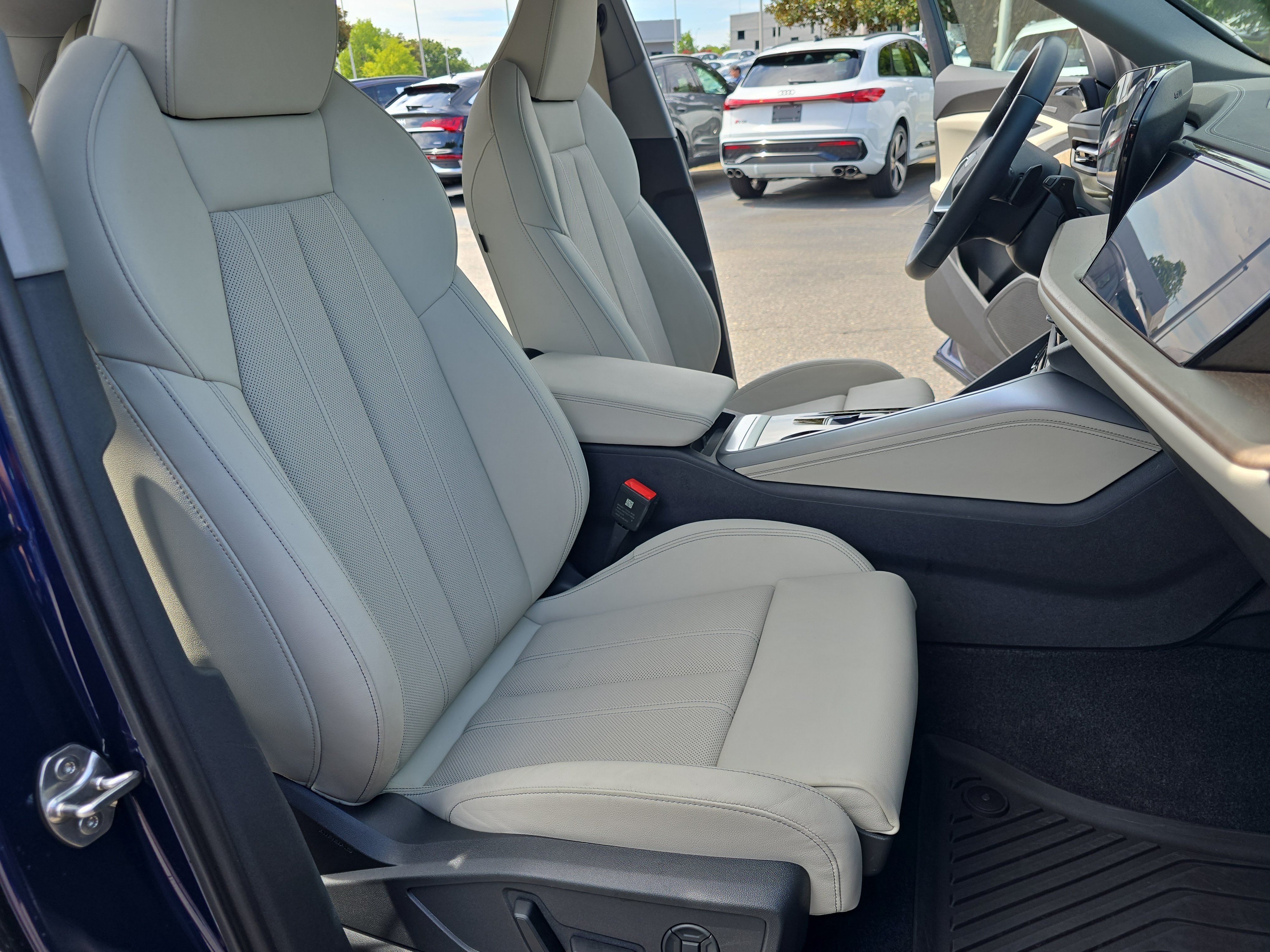 Used 2025 Audi Q5 Prestige AWD/4WD image 10