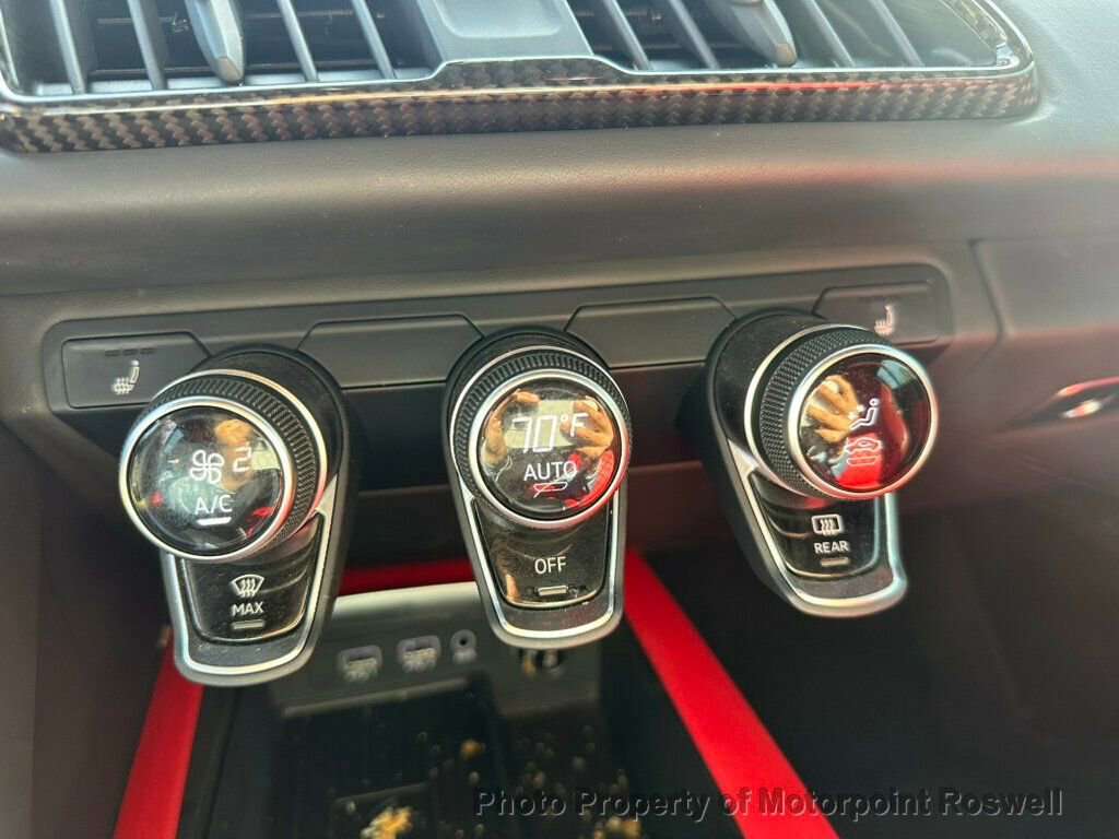 Used 2022 Audi R8 V10 w/ Premium Package image 22