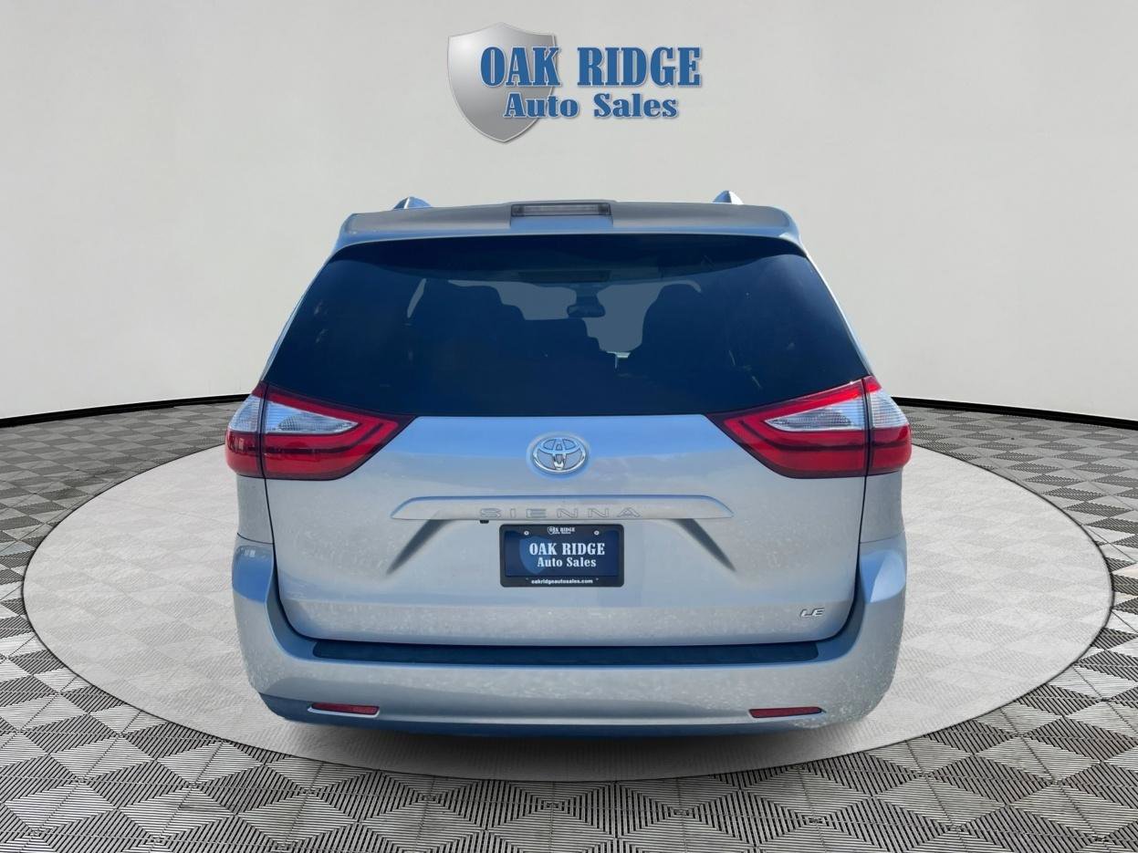 Used 2018 Toyota Sienna LE FWD image 6