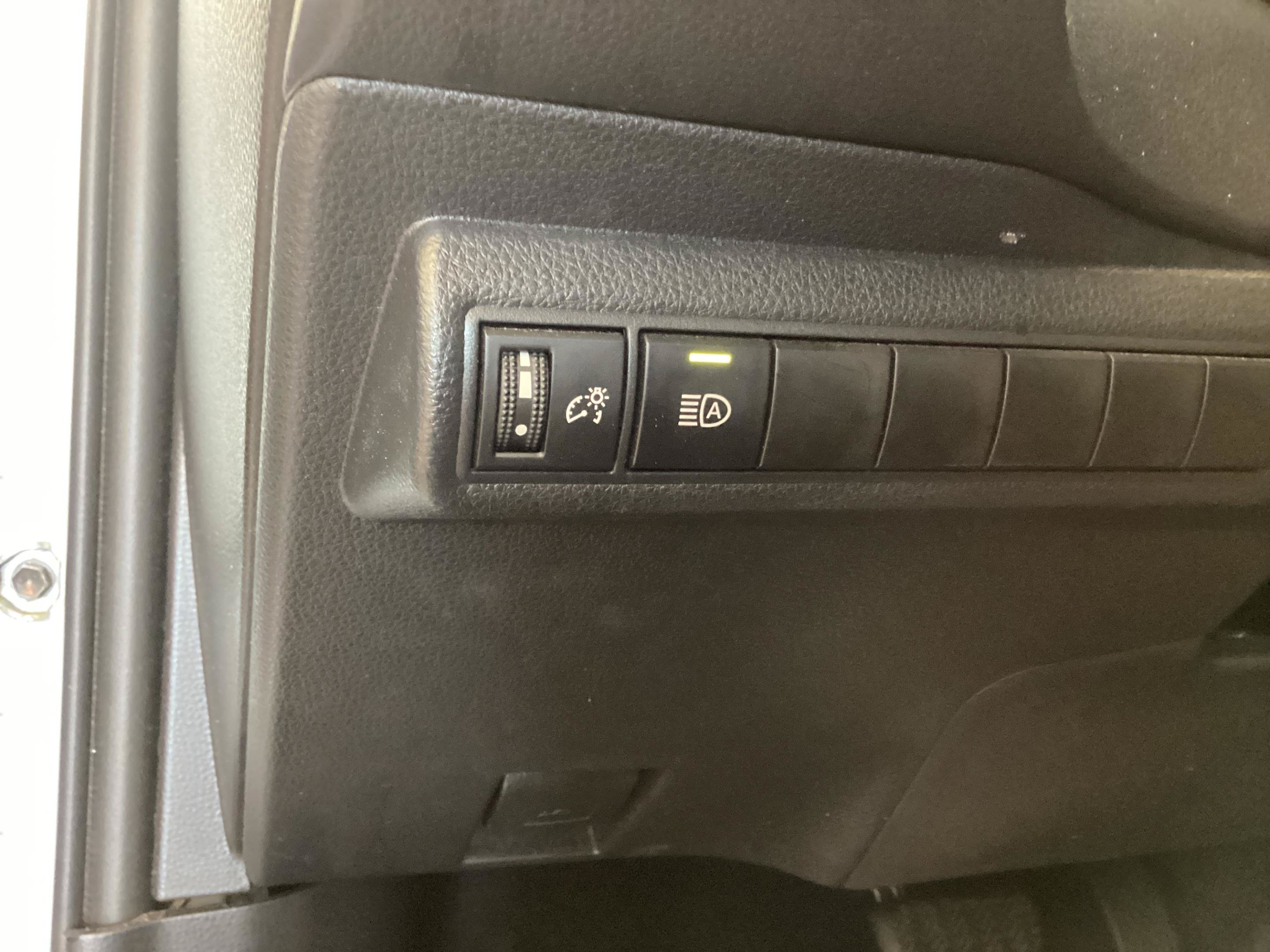 Certified 2024 Toyota Corolla LE FWD image 32