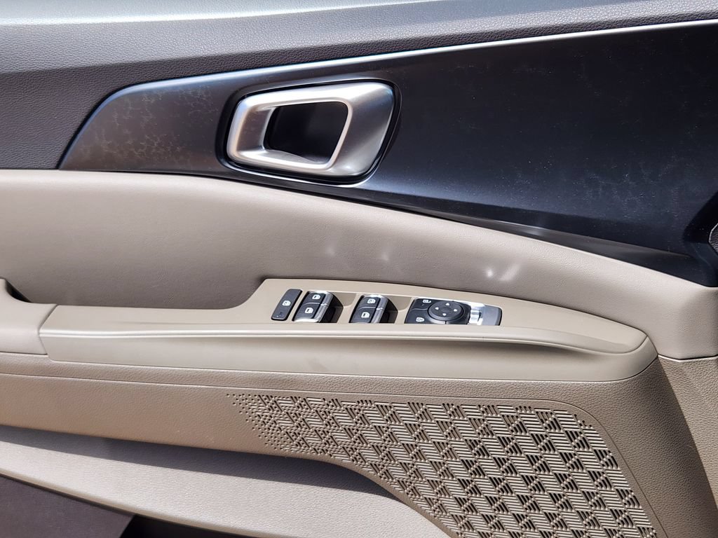New 2026 Kia Carnival FWD image 6