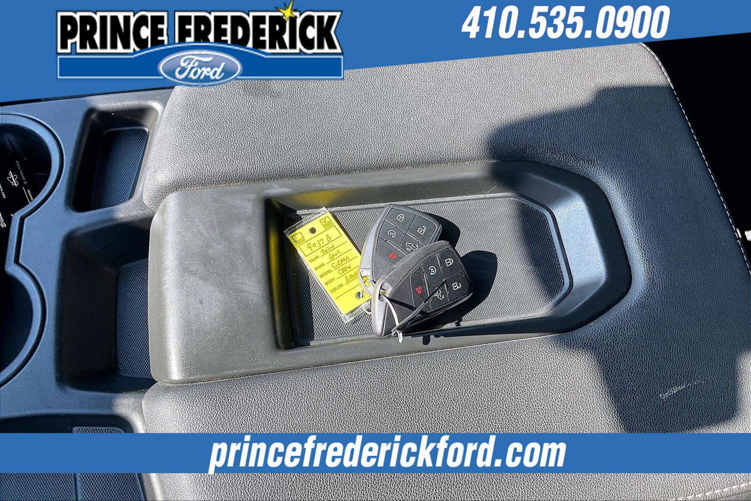 Used 2024 GMC Sierra 1500 Pro w/ Graphite Edition image 10