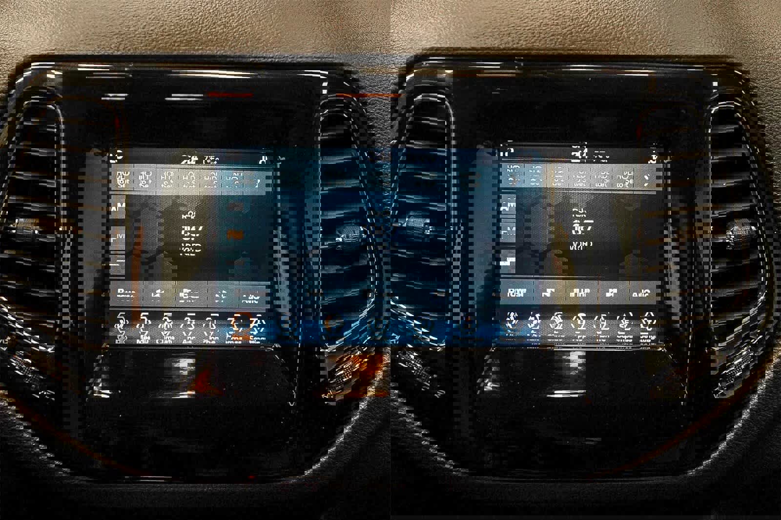 Used 2020 Jeep Compass Latitude image 14