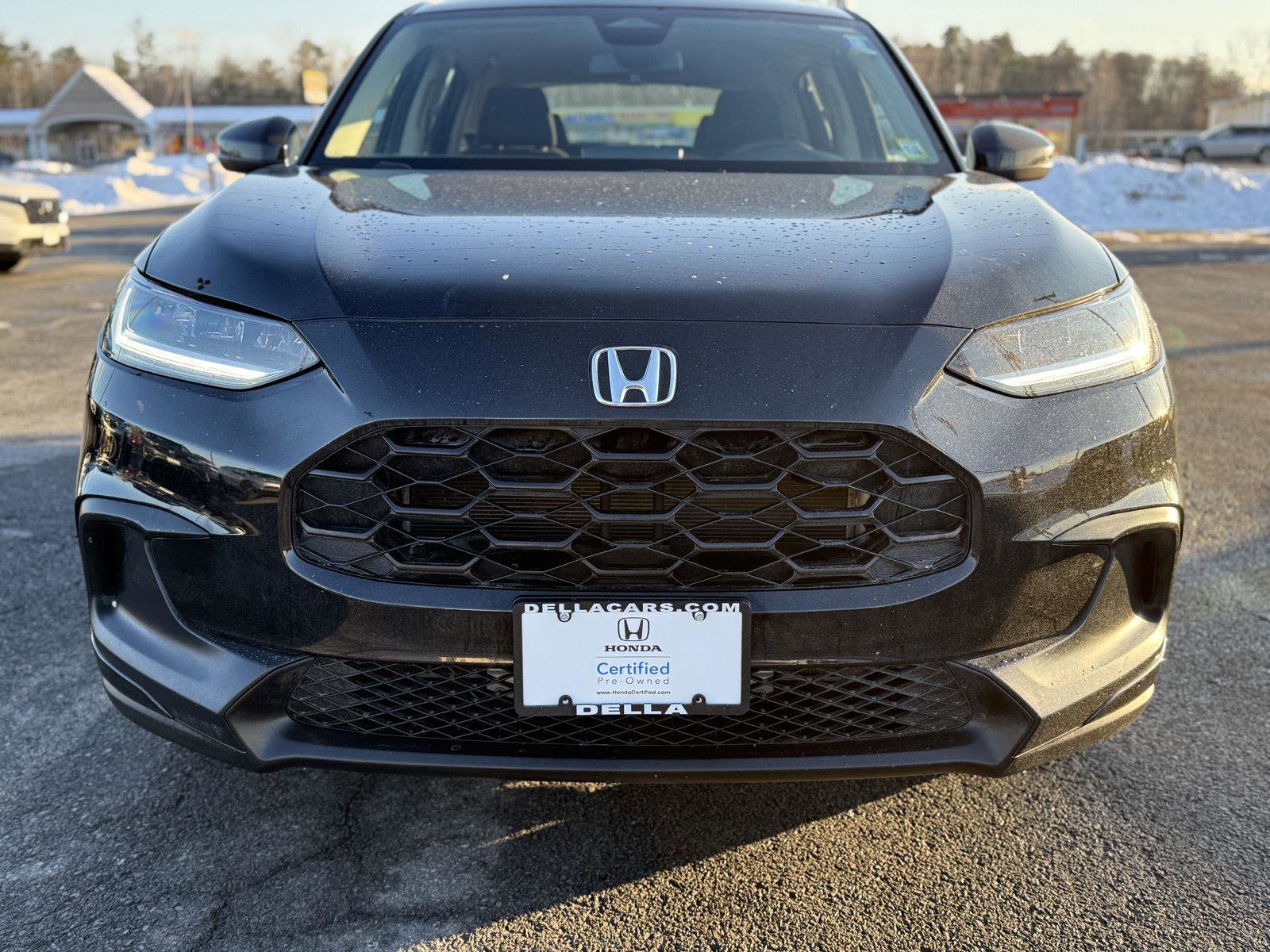 Used 2023 Honda HR-V LX image 2