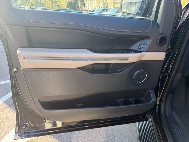 Used 2024 Ford Expedition Max XLT AWD/4WD image 12