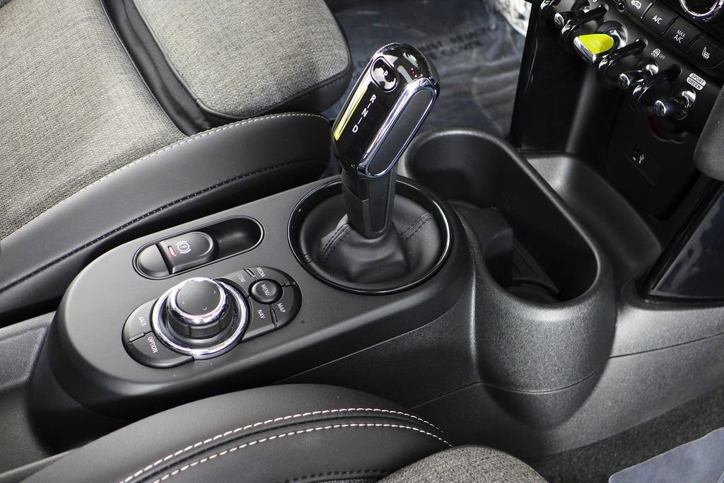 Used 2022 MINI Cooper SE image 16