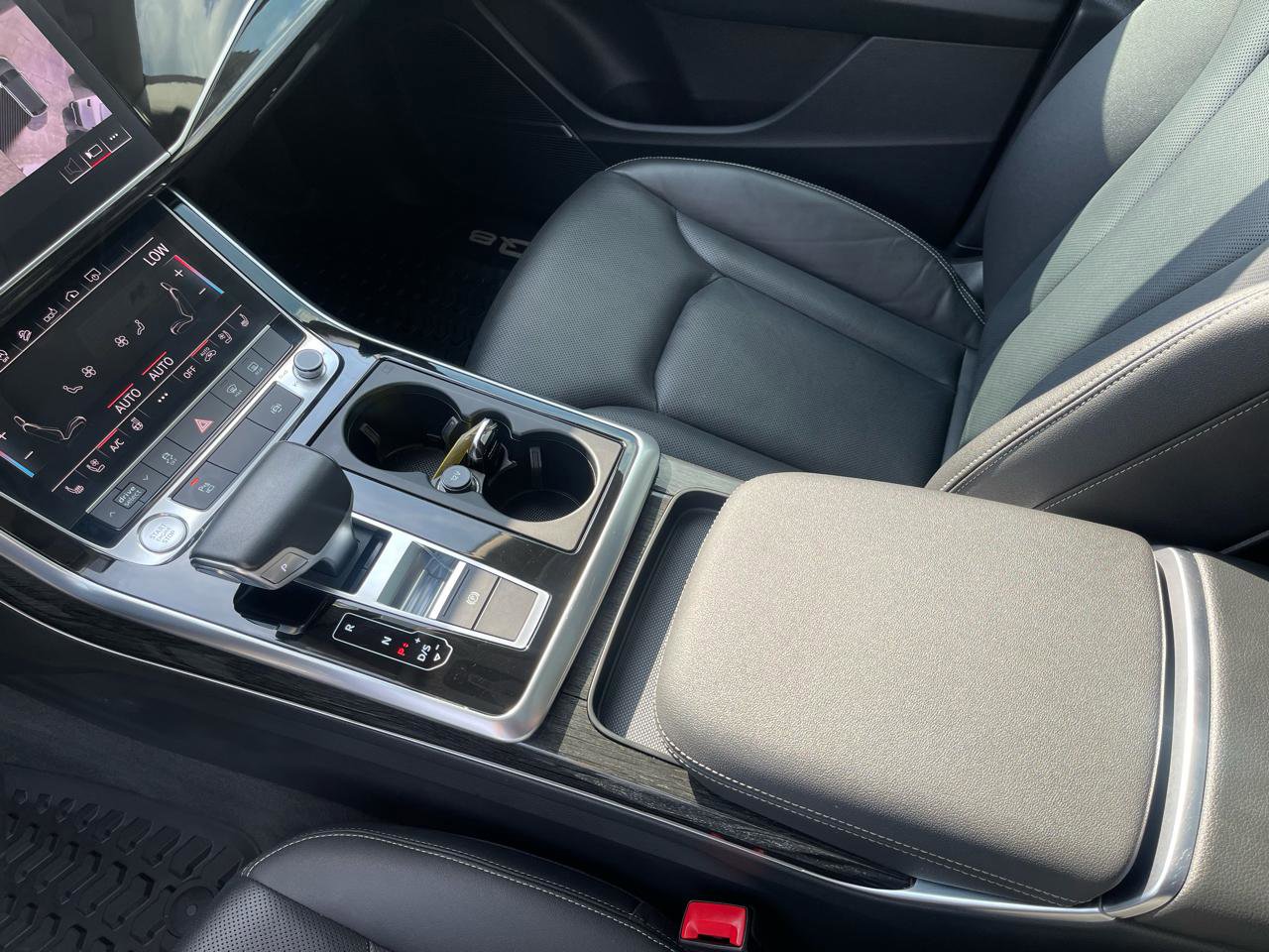 Used 2019 Audi Q8 Premium Plus image 10