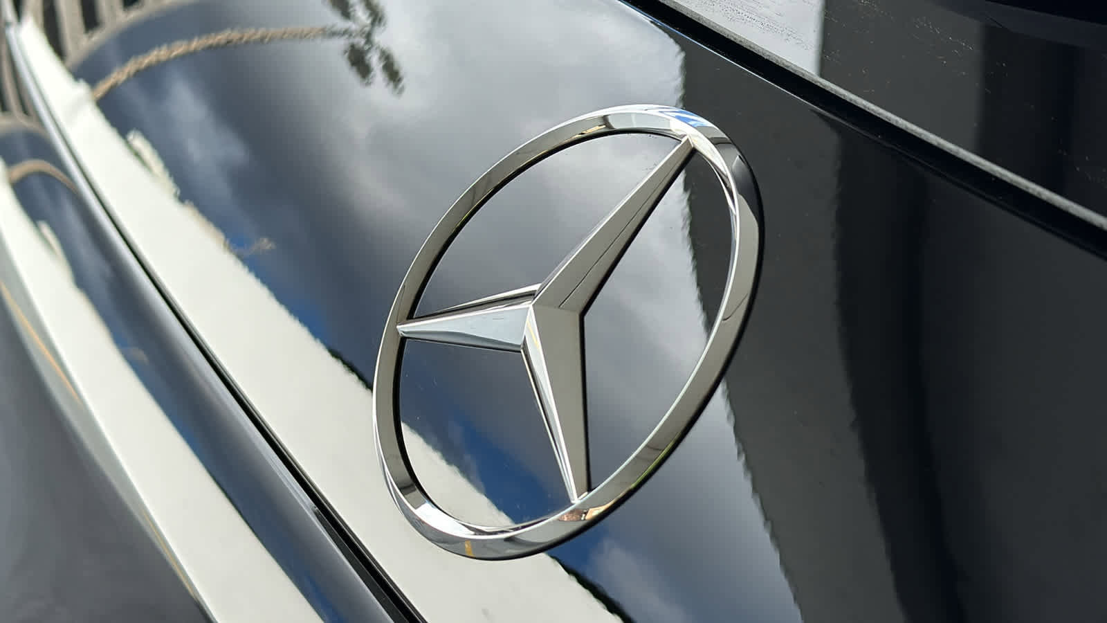 Certified 2026 Mercedes-Benz GLC 300 4MATIC image 9