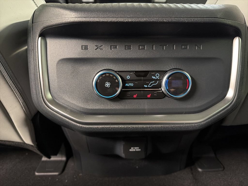 New 2026 Ford Expedition Platinum w/ Driver's Package AWD/4WD image 39