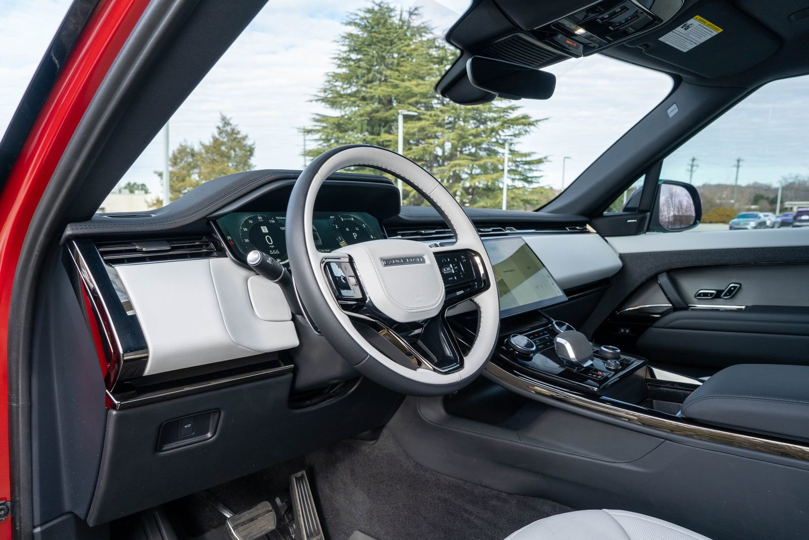 Used 2023 Land Rover Range Rover Sport SE Dynamic image 18