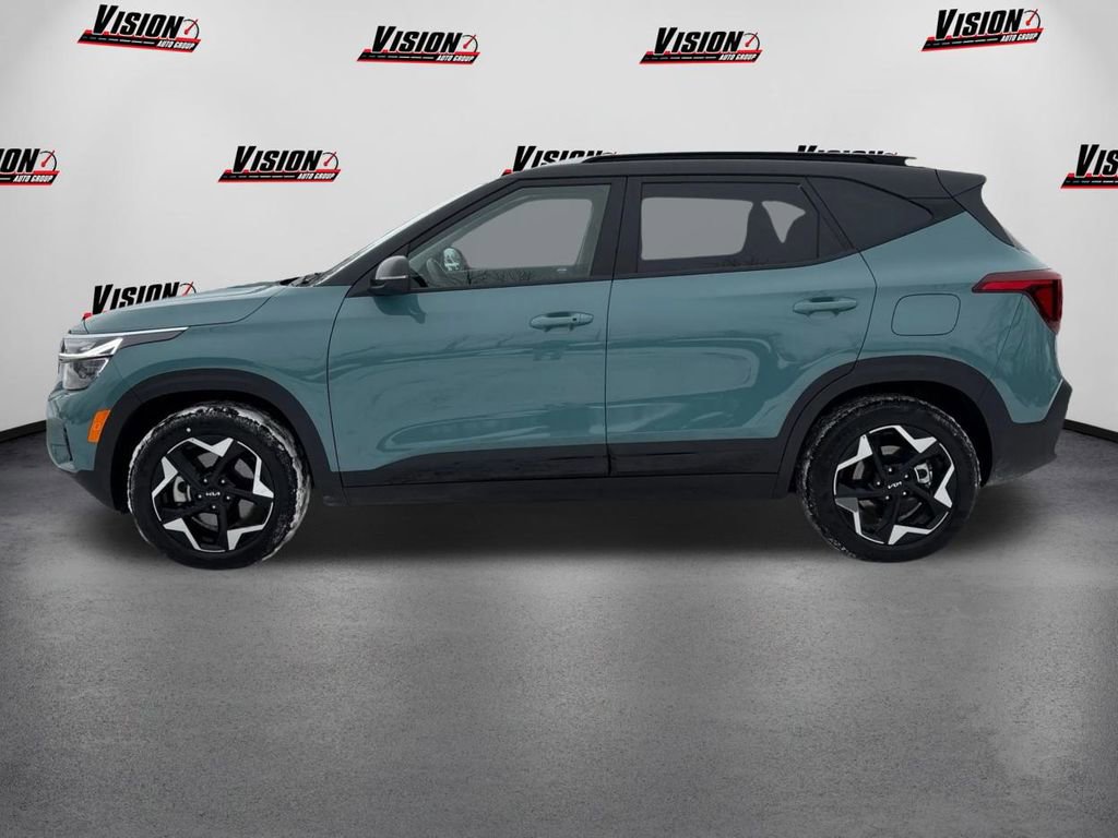 Certified 2025 Kia Seltos S image 8