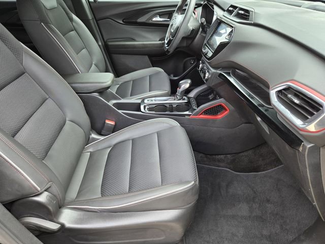 Used 2022 Chevrolet TrailBlazer RS w/ Sun and Liftgate Package FWD image 14